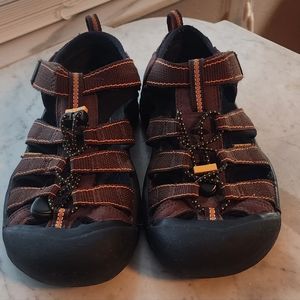Keen Waterproof Women's Sandals Size 5